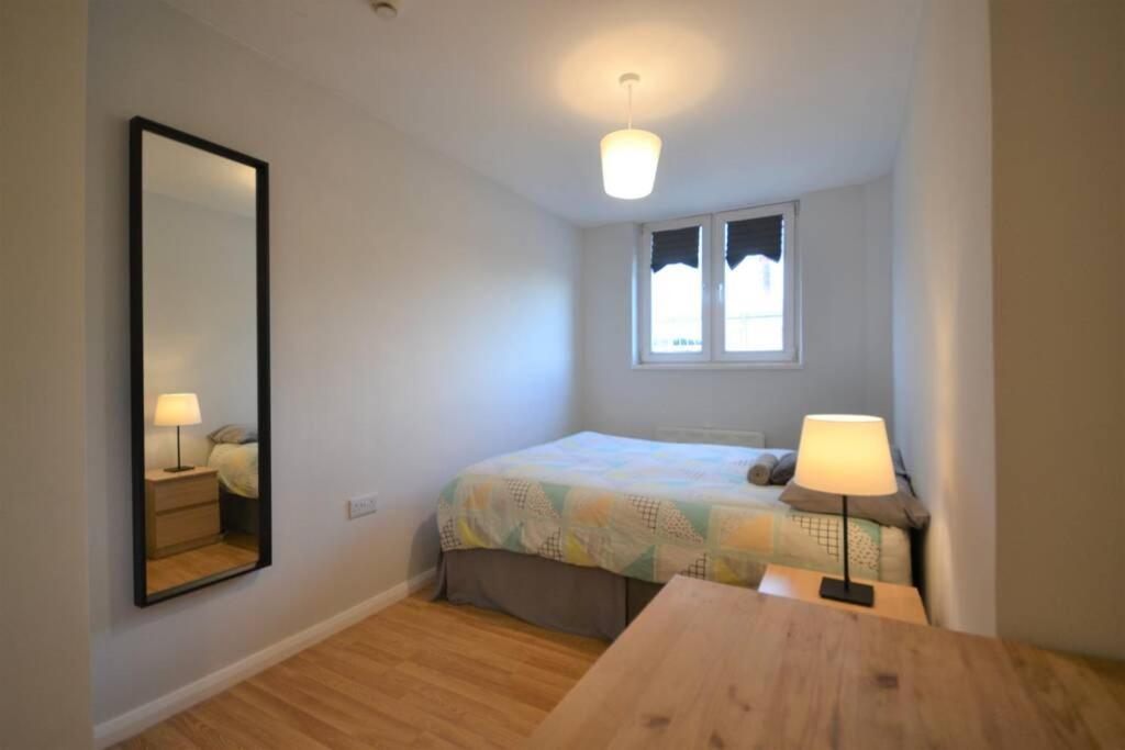 لندن Stylish Budget 4 Bedroom Flat In Brick Lane المظهر الخارجي الصورة